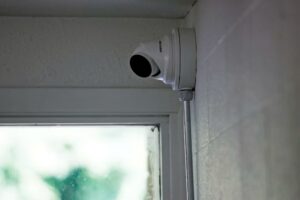 Mehr als nur Lärm: Wie eine moderne Alarmanlage Ihr Zuhause wirklich schützt – Experte Thomas Schattner im Interview